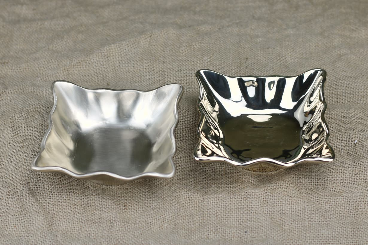 Kansyakar Bronze Floral Square Bowl – Glossy & Matte Finishes | 250 ml | Elegant Serveware