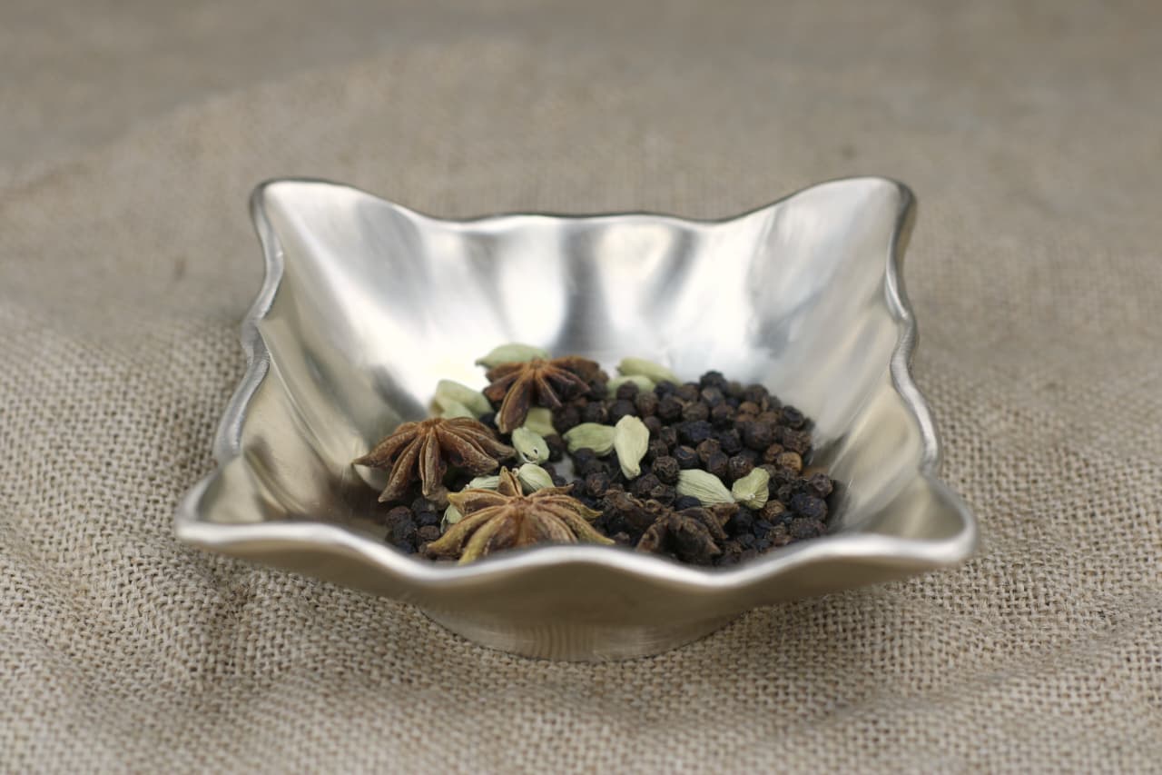 Kansyakar Bronze Floral Square Bowl – Glossy & Matte Finishes | 250 ml | Elegant Serveware