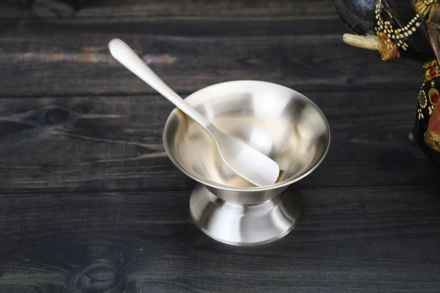 Kansyakar Flora Bronze Sundae Set with artisan ice-cream cup and matching spoon, featuring a decorative floral design.