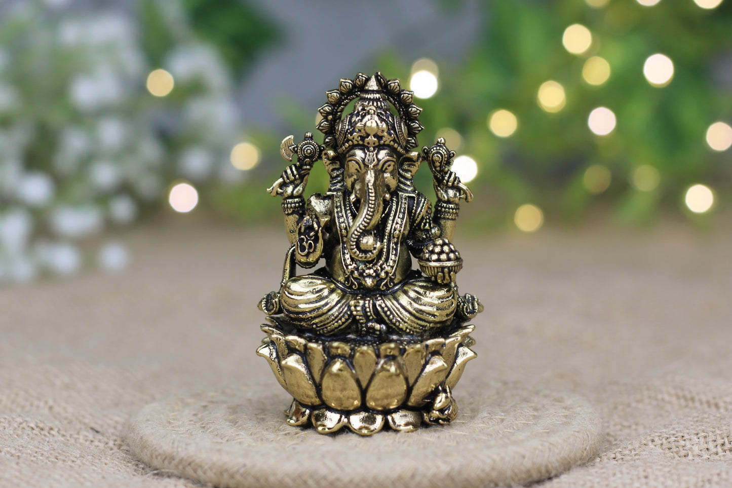 Premium Brass Lord Ganesha Idol – Handcrafted in India (Available in 2 Sizes)