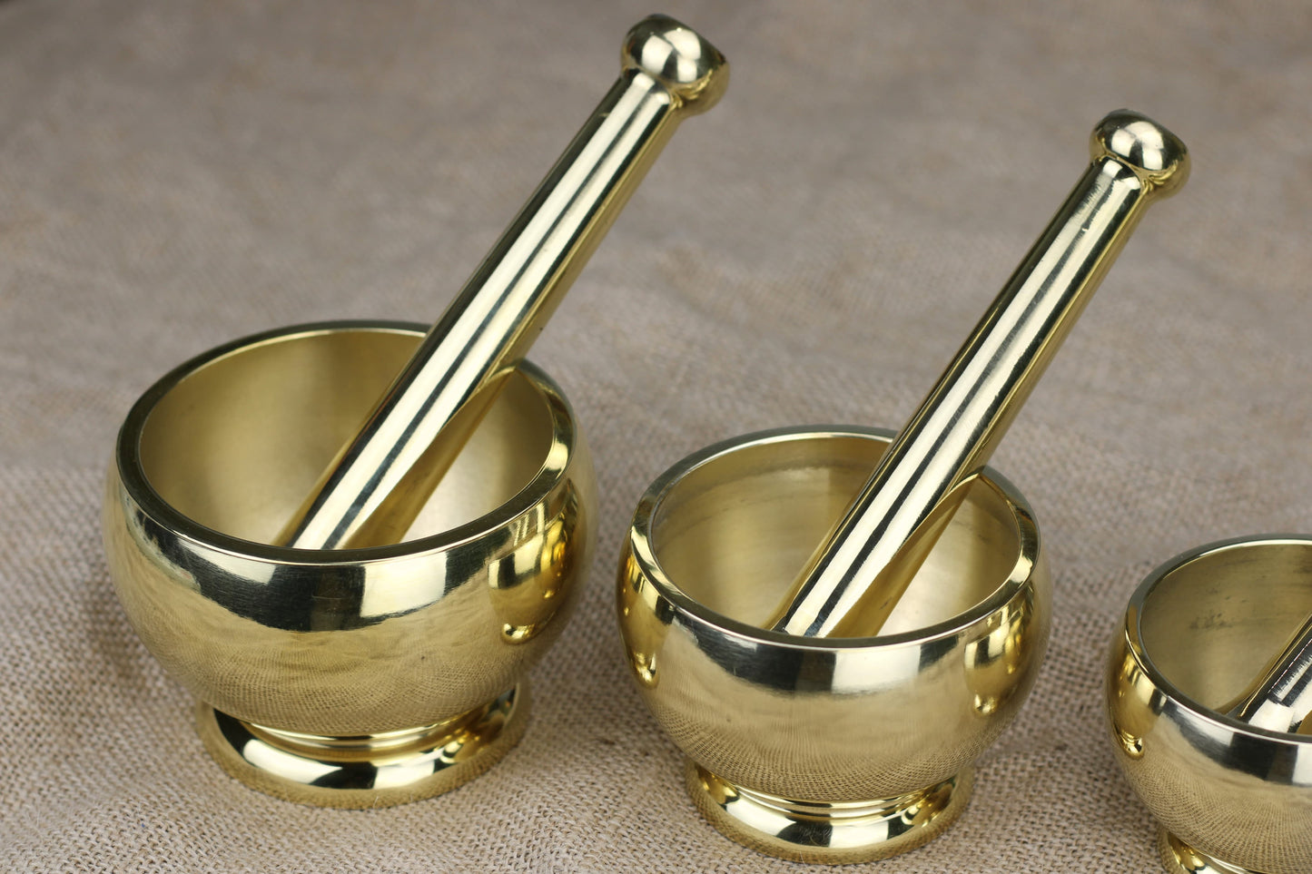 Premium Handcrafted Brass Mortar and Pestle for Spices & Ayurveda | Indian Spice Grinder (4 Sizes)