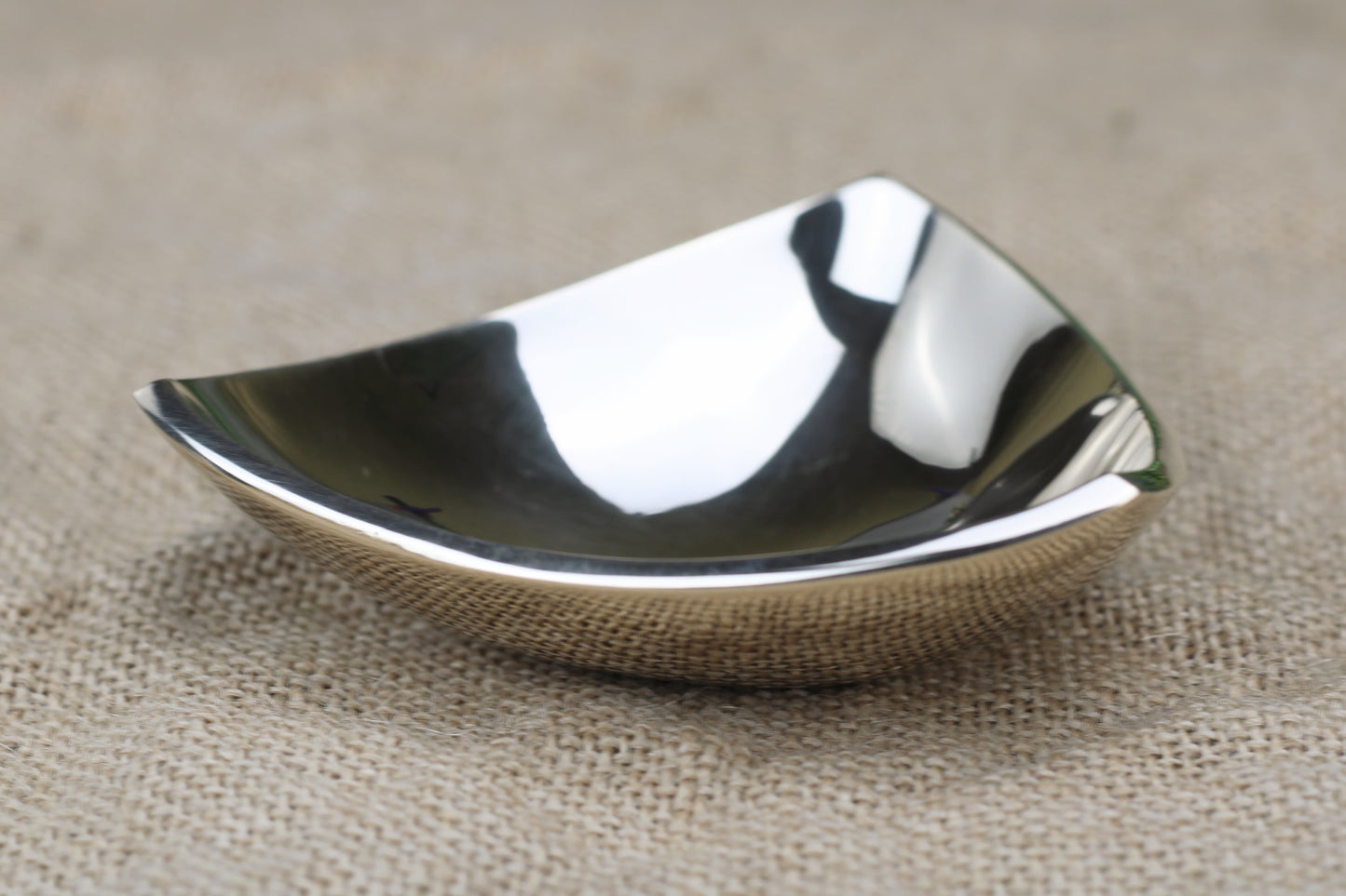 Modern Triangle Bronze Mukhwas Bowl – Pure Bronze Decorative Accent | Minimalist Home Decor & Gift