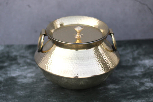 Handcrafted Brass Dekchi with Tin Coating & Lid – Traditional Heavy Brass Cooking Pot for Dal, Kadhi & Vegetable Cooking