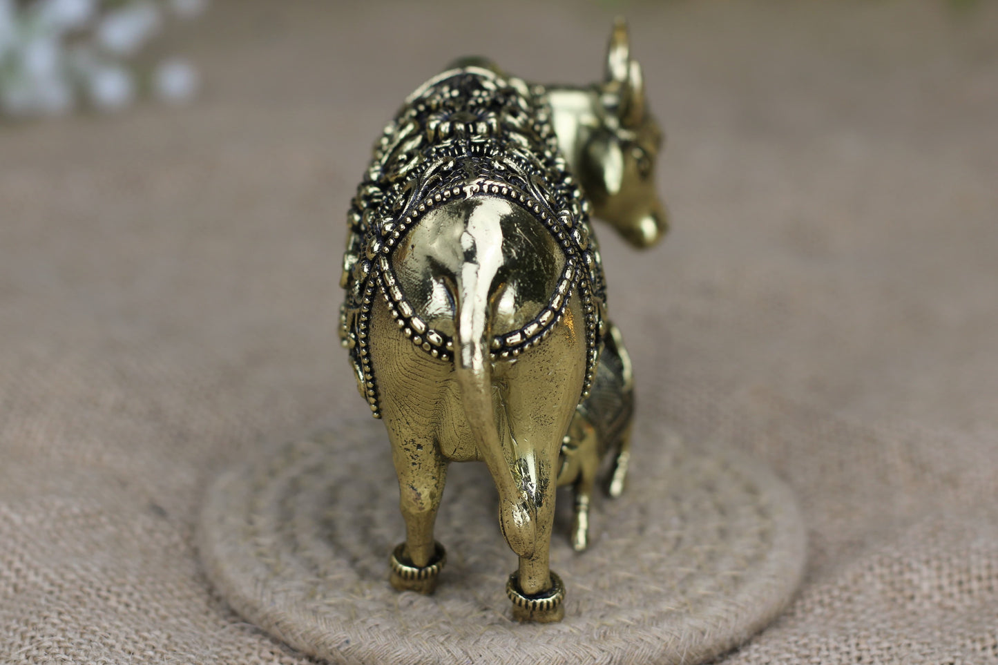 Premium Kamdhenu Brass Cow & Calf Idol – Symbol of Nurture & Prosperity | Small & Medium Sizes