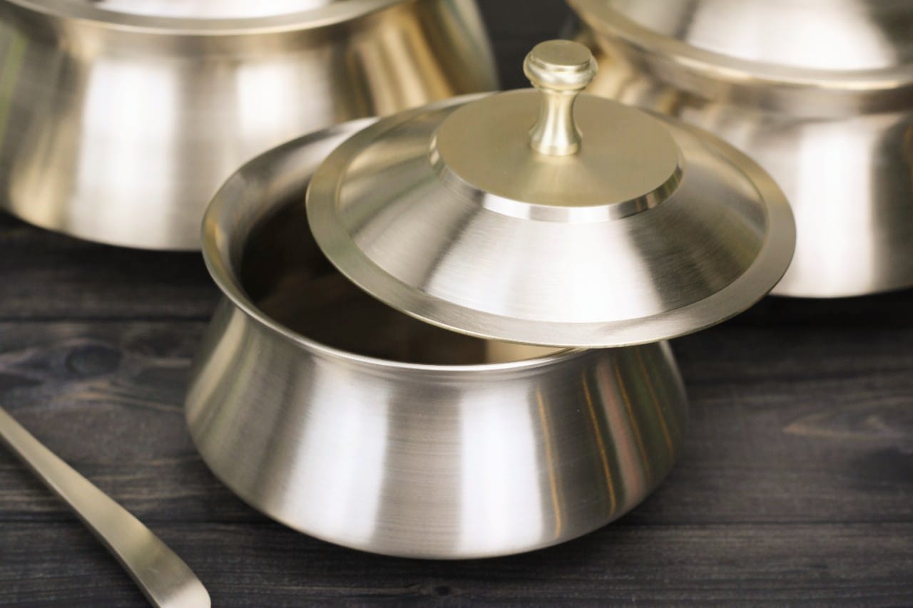 Artisan Bronze (Kansa) Serving Handi – Traditional Elegance for Dining & Entertaining