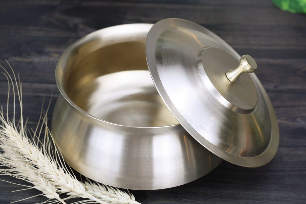 Artisan Bronze (Kansa) Serving Handi – Traditional Elegance for Dining & Entertaining