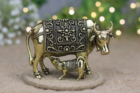 Premium Kamdhenu Brass Cow & Calf Idol – Symbol of Nurture & Prosperity | Small & Medium Sizes