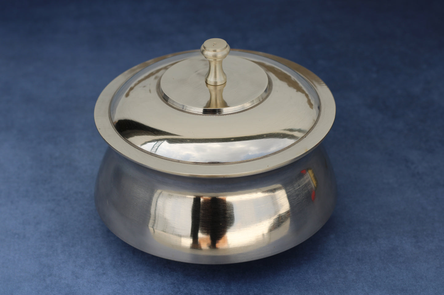Artisan Bronze (Kansa) Serving Handi – Traditional Elegance for Dining & Entertaining